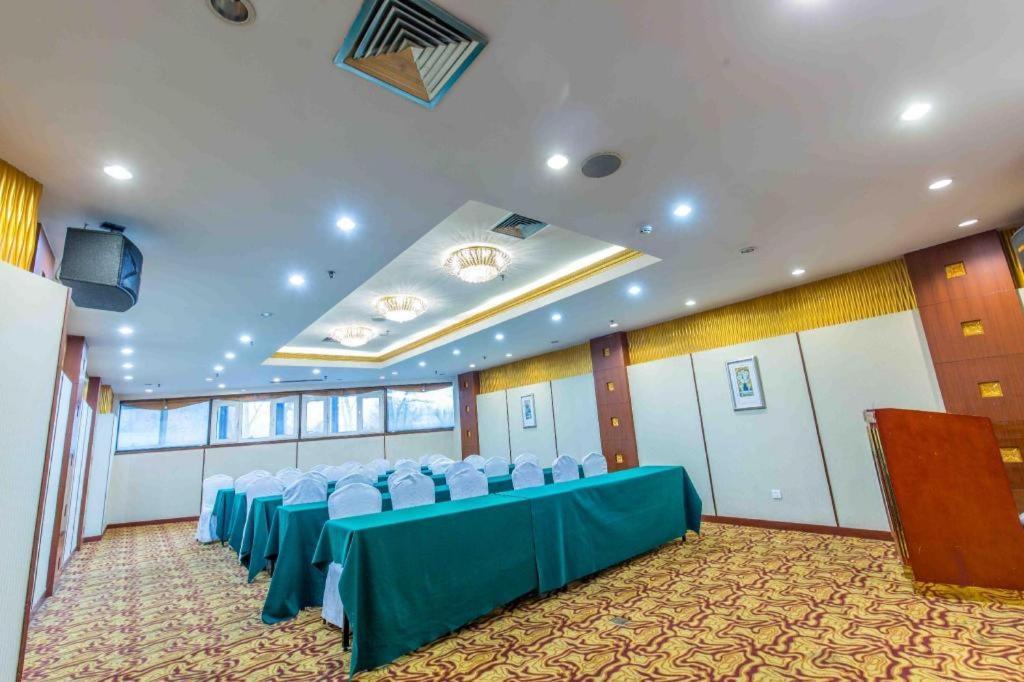 Changchun Garden Hotel Bagian luar foto
