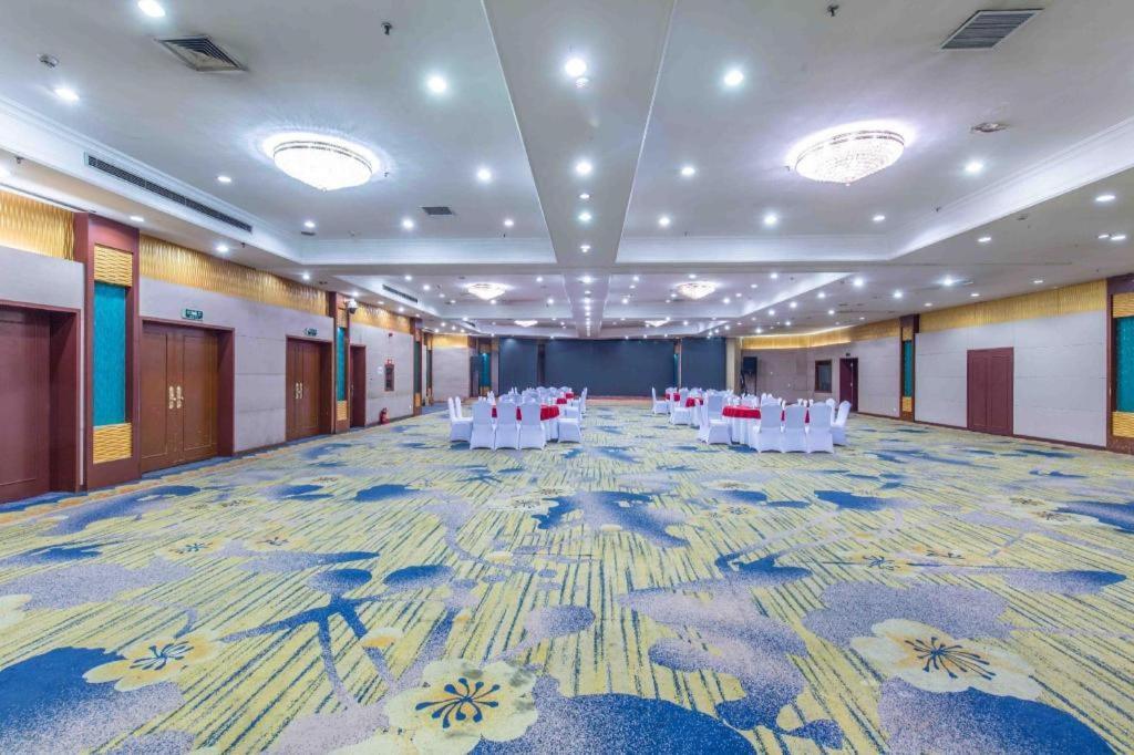 Changchun Garden Hotel Bagian luar foto