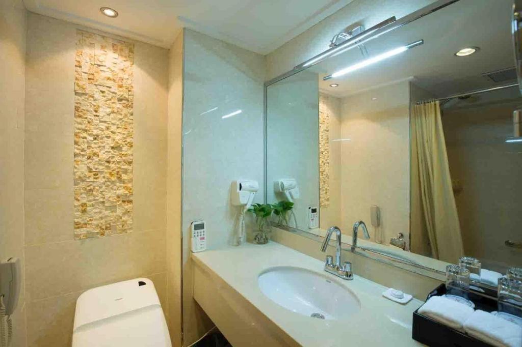 Changchun Garden Hotel Bagian luar foto
