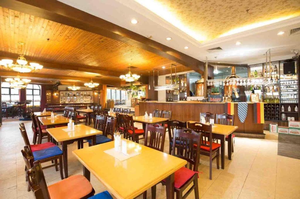 Changchun Garden Hotel Bagian luar foto